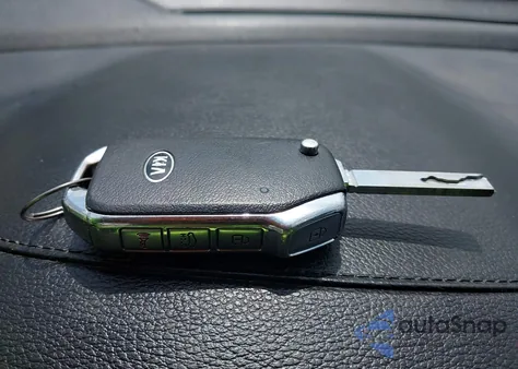 2020 Kia Forte Lxs z USA, uszkodzony, nr VIN 3KPF24AD5LE190774